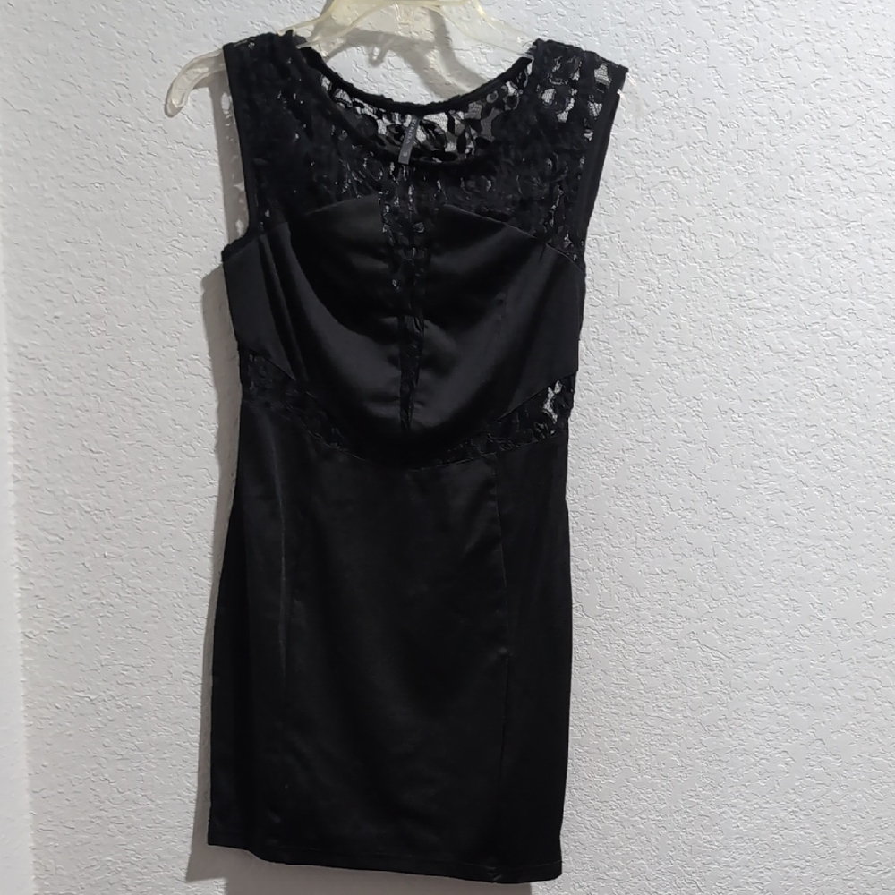 Black Sheath Mini Dress Sleeveless Crew Neck